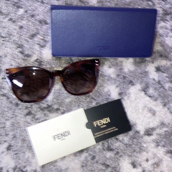 Fendi sunglasses - Picture 2 of 6
